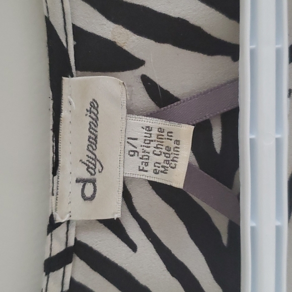 Dynamite zebra tank top sz L (3 for $25) - Picture 2 of 4